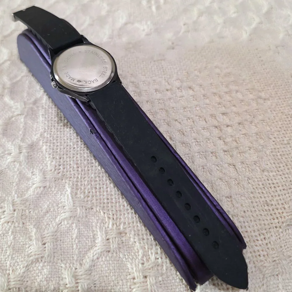 Geneva Black Face Silver Crystal Accent Round Unisex Wrist Watch Silicone Band